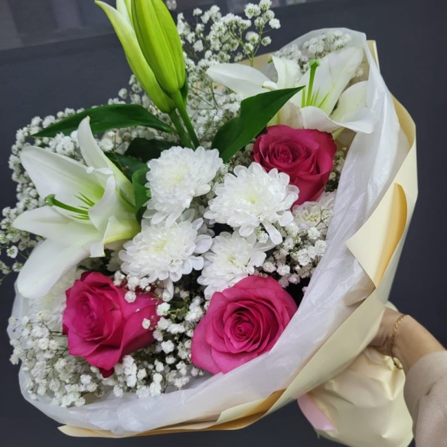 Букет цветов "Версаль"